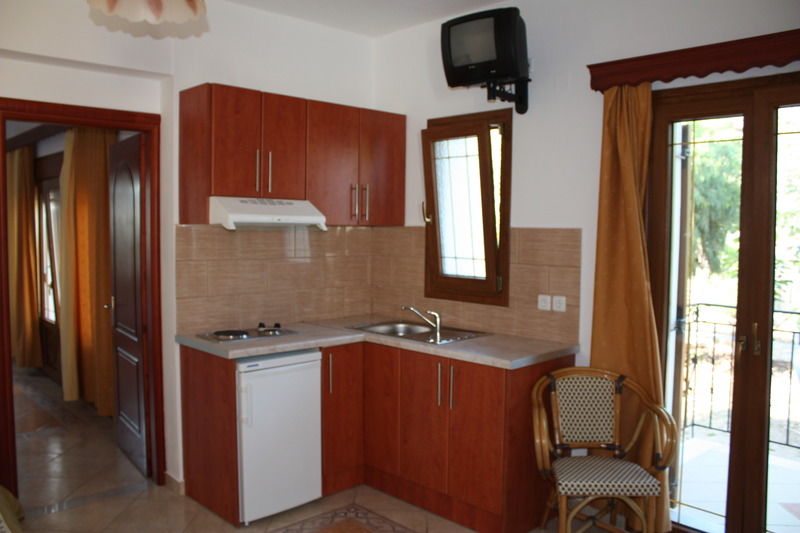 Christina'S Gardens Hotel Ánaxosz Kültér fotó